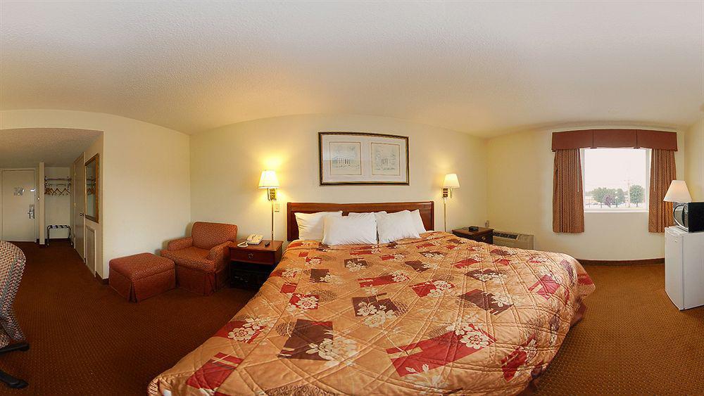 Days By Wyndham Hotel 2*